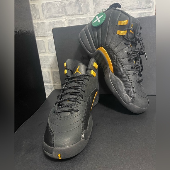“New” Jordan 12 Retro Taxi Black/Gold Shoe Size 6 - Picture 6 of 10
